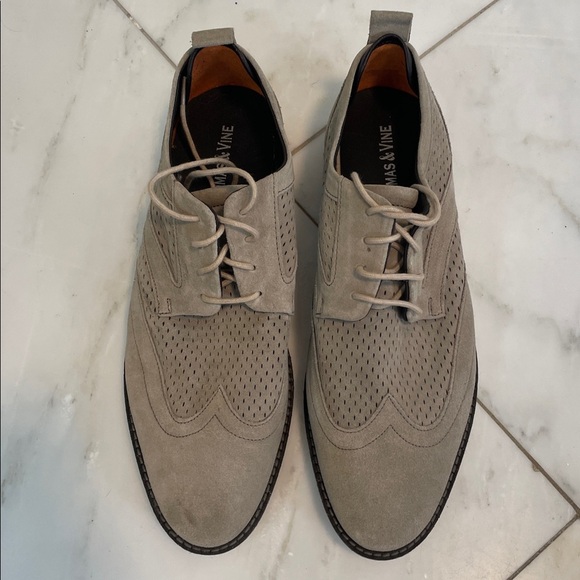 Thomas and Vine Men’s Size 10 Stone Beige Color Suede Perforated Oxford Shoes - Picture 3 of 10